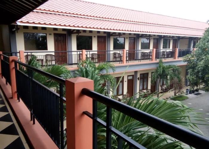 Nirwana Hotel