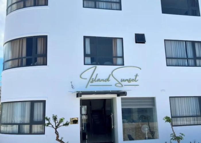 Island Sunset Hotel