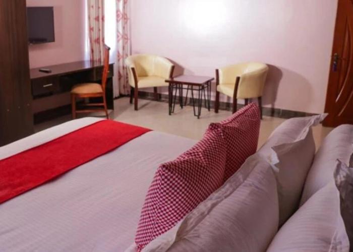 Skyward Mua Hotel
