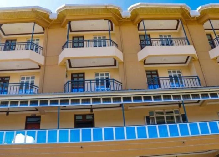 Skyward Mua Hotel