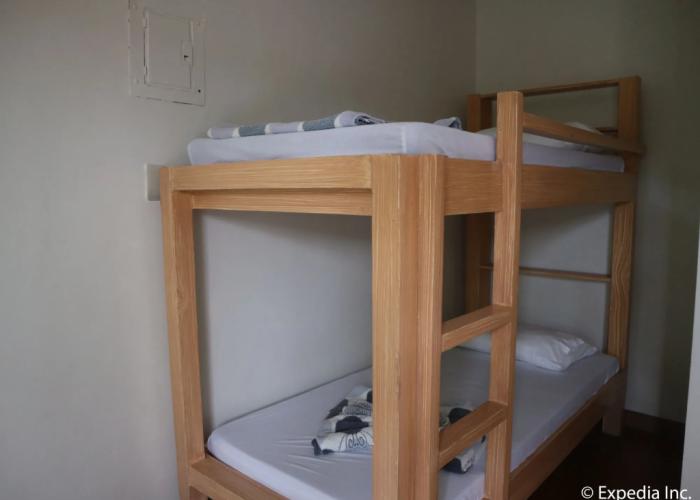 Pacific Waves Inn