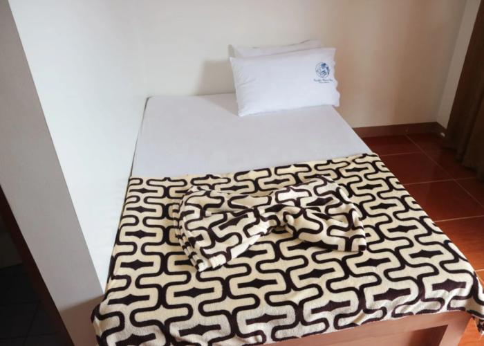 Pacific Waves Inn