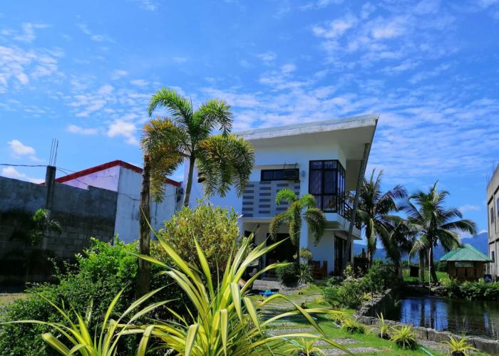 Casa Herminia Baler Guest House