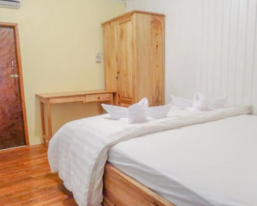 фото Phinisi Hostel Bira