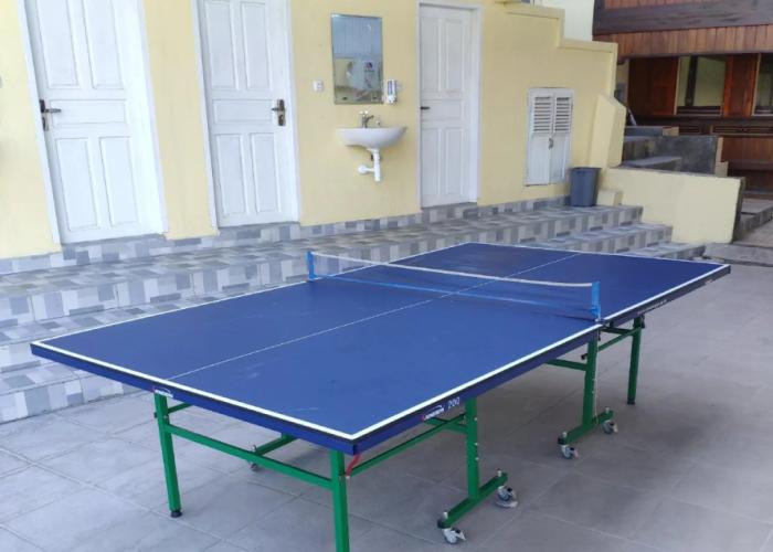 Phinisi Hostel Bira