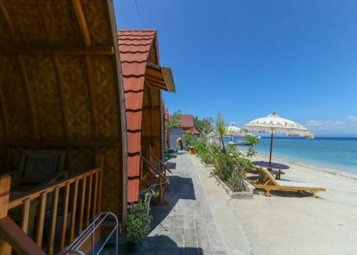 Road Beach Homestay