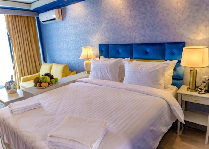 Phoenicia Blue View
