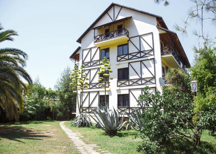 Apsara Hotel