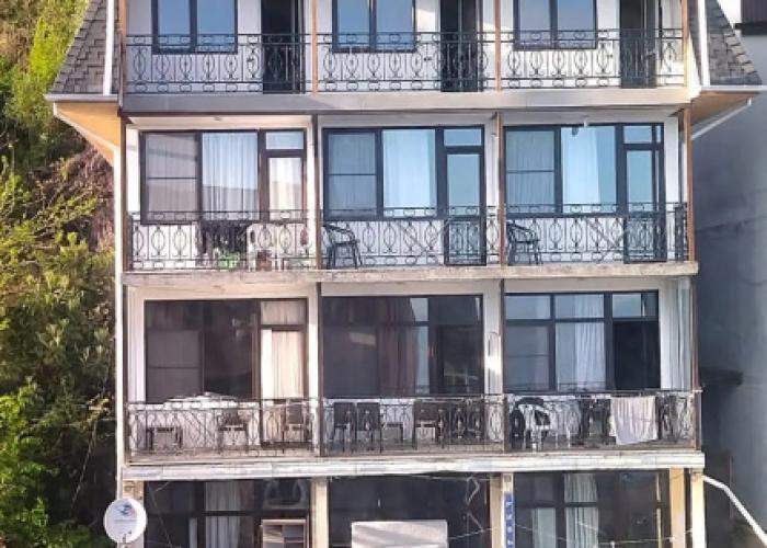 Riviera Guest house