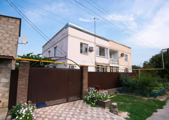 Proliv Guest House