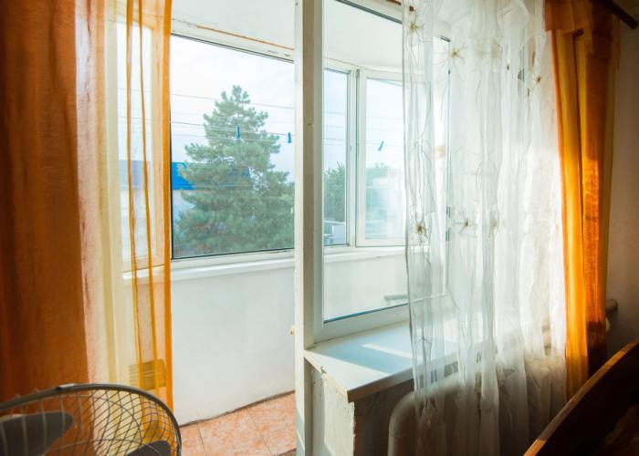 Proliv Guest House
