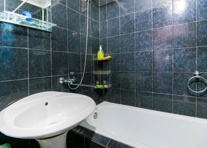 Proliv Guest House