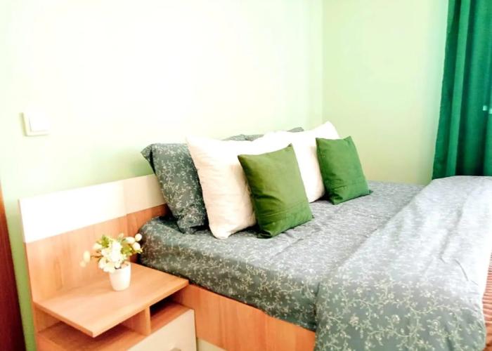 Cozy studio on Lenin Street