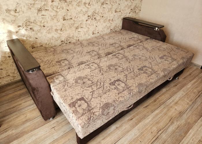 Studiya S Balkonom I Vidom Na Ozero Chebarkul Ryadom S Vokzalom Flat