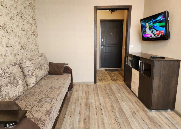Studiya S Balkonom I Vidom Na Ozero Chebarkul Ryadom S Vokzalom Flat