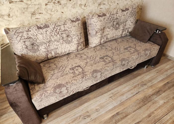 Studiya S Balkonom I Vidom Na Ozero Chebarkul Ryadom S Vokzalom Flat