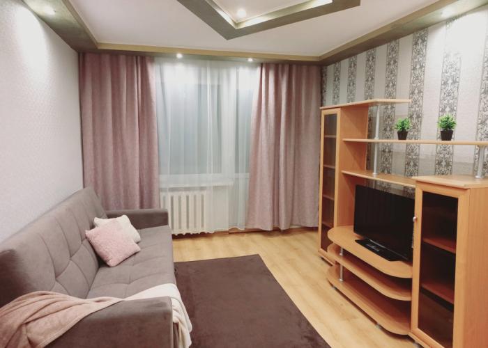 3-kh komnatnaya Zaslavskogo 17 Flat