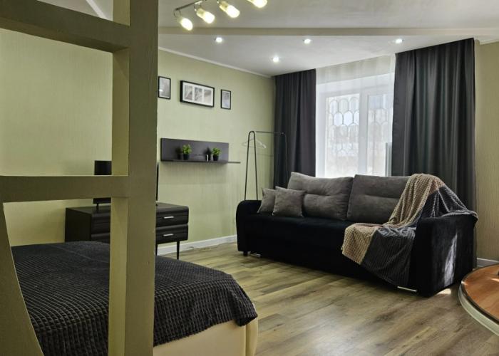 Lunacharskogo 86 Flat