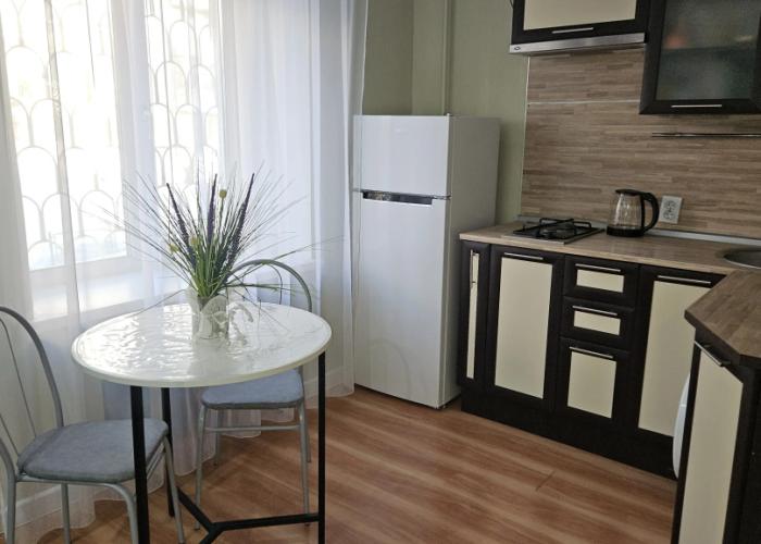 Lunacharskogo 86 Flat
