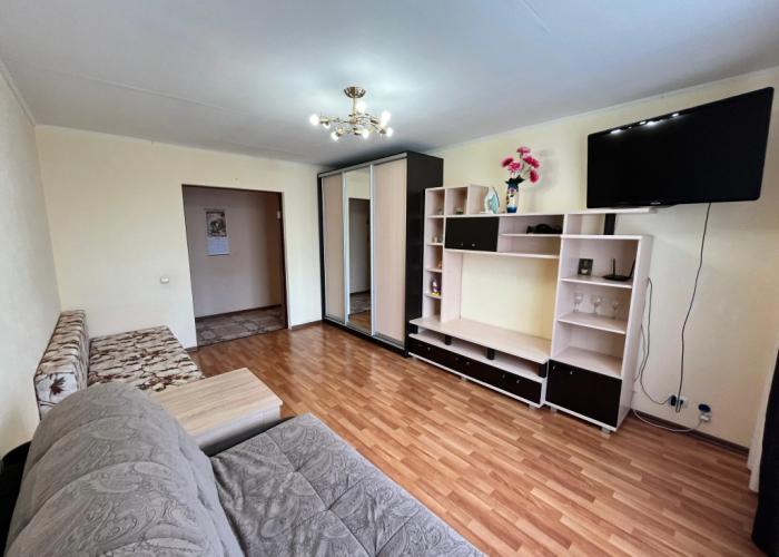 Ryadom s TTs Saturn Apartments
