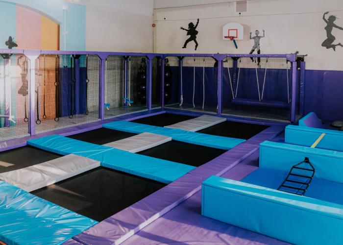 PenguiN Hotel and Entertainment Center
