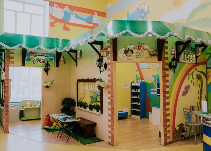 PenguiN Hotel and Entertainment Center