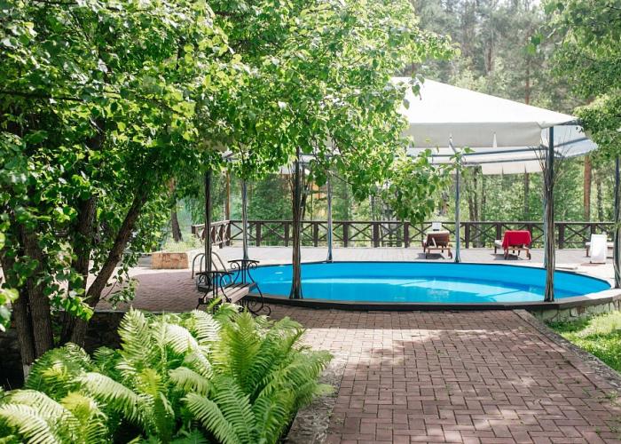 Maryin Ostrov Hotel
