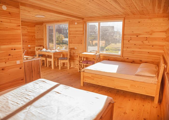 Lyubo-Dorogo Guest House