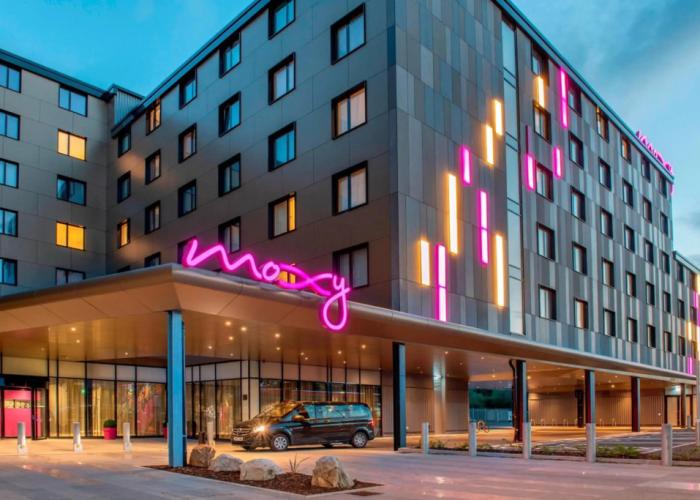 MOXY London Heathrow Airport