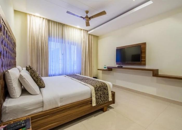 Ostin Viceroy Grand