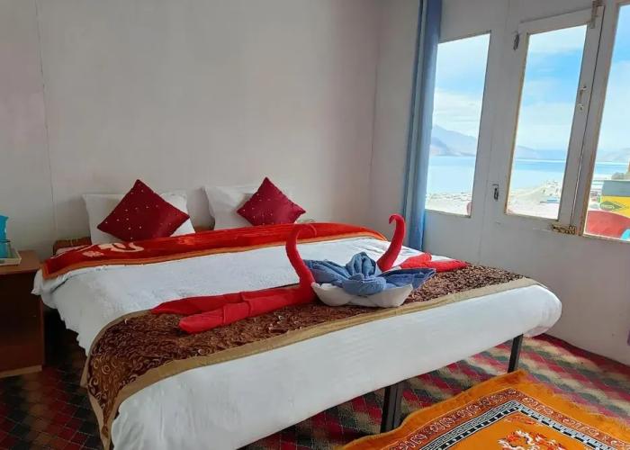 Blue Chill Cottage Pangong
