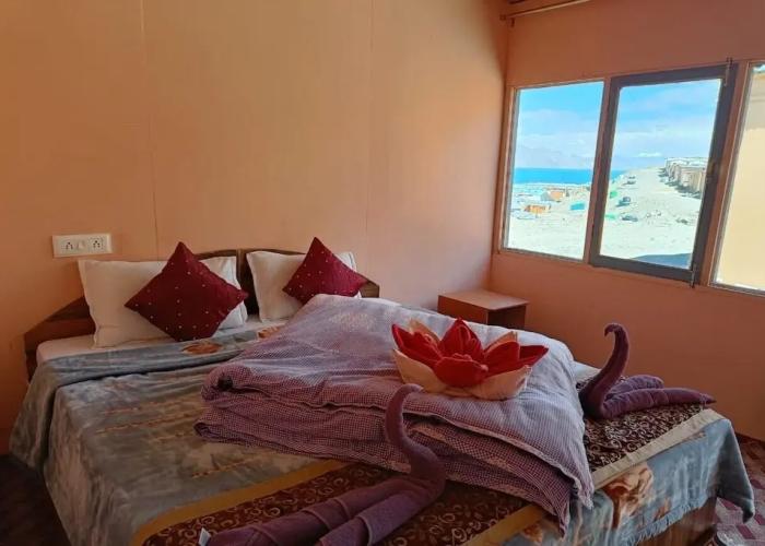 Wanderlust Cottage Pangong Lake