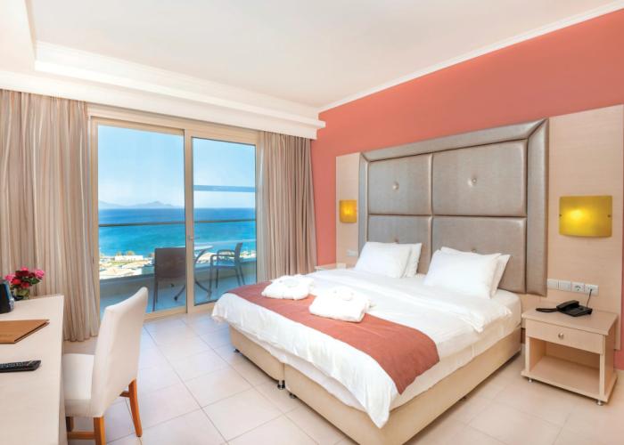 Grand Blue Beach Hotel
