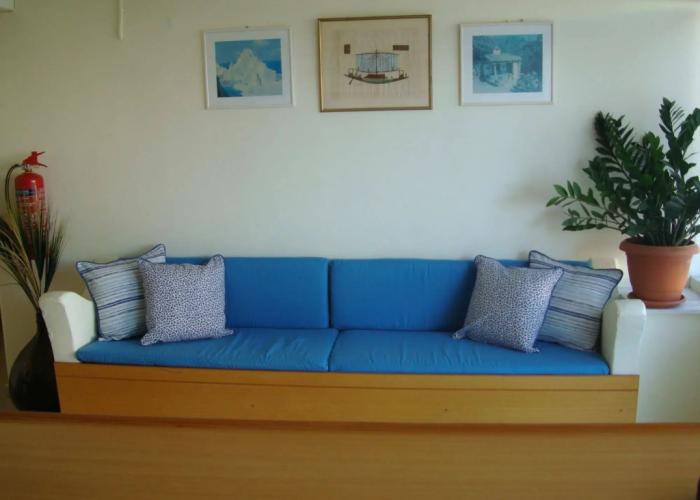 Philippos Studios & Apartments