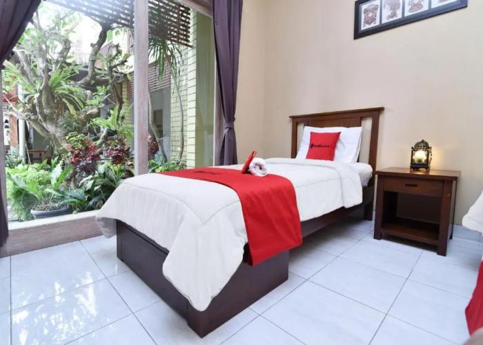 RedDoorz near Pantai Sanur Bali