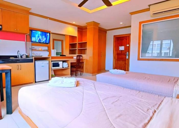 Green Harbor Hotel & Service Apartment