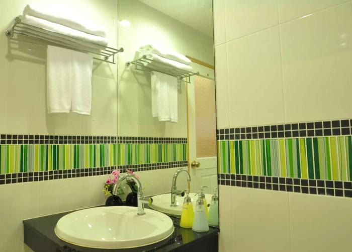 Green Harbor Hotel & Service Apartment