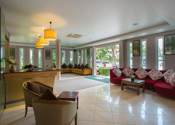 Thanthip Beach Resort