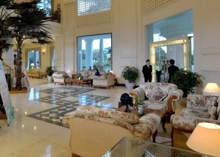 Pearl River Hotel & Apartment