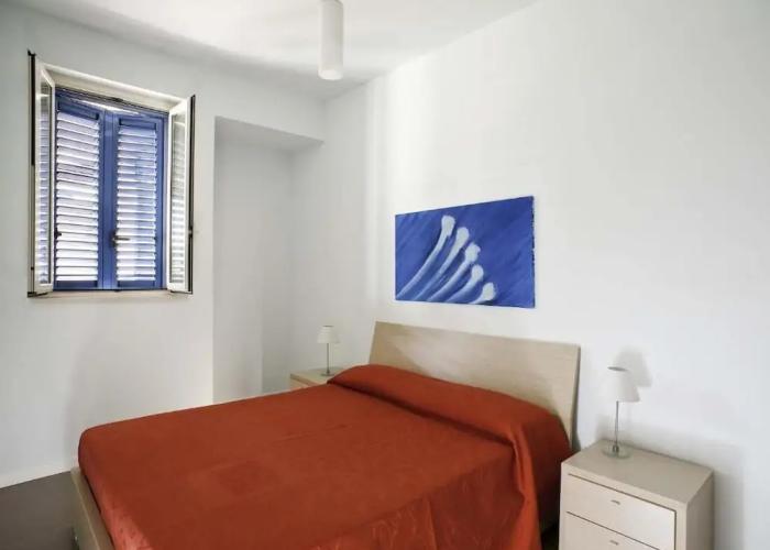 Dolce Mare 2 - Sea Front Apartment - Large Terrace - Wifi and Private Parking