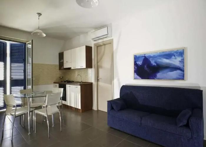 Dolce Mare 6 - Second Floor - Sea Front Large Balcony - Free Wifi and Garage