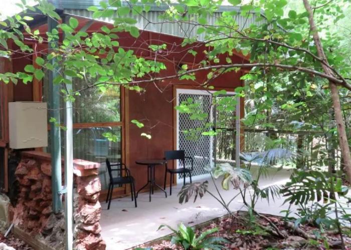 Treetops Accommodation Montville