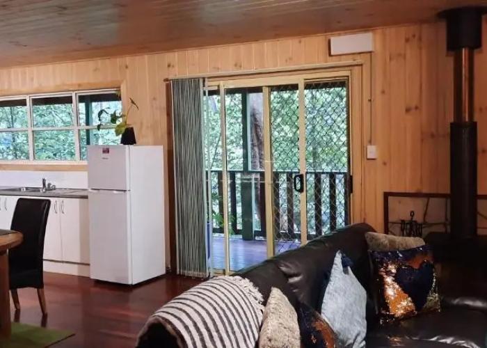 Treetops Accommodation Montville