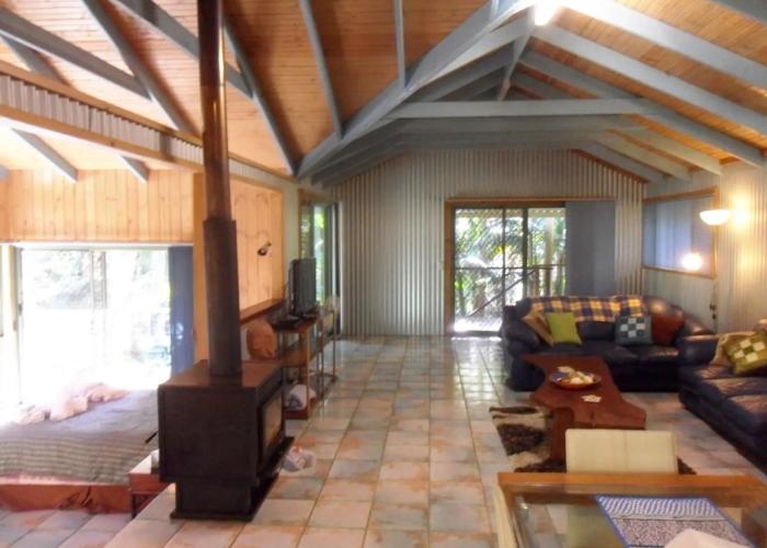 Treetops Accommodation Montville