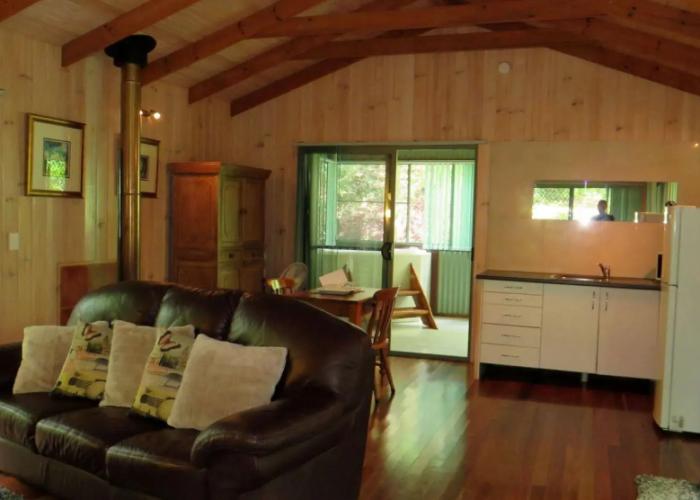 Treetops Accommodation Montville