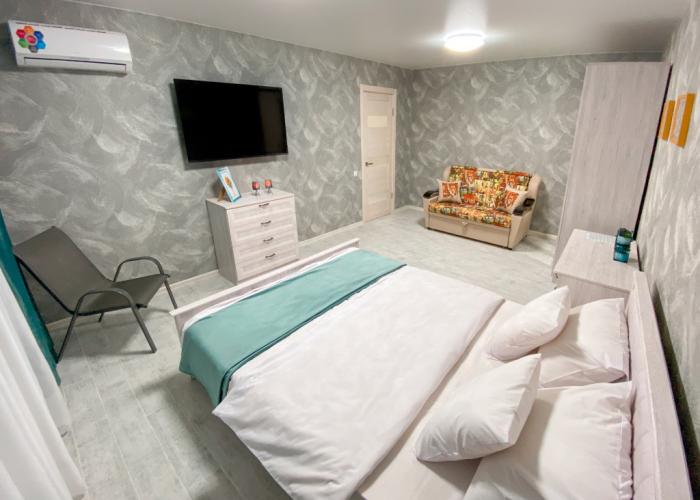 Na Berezke Kochubeya 6 Etazh Flat