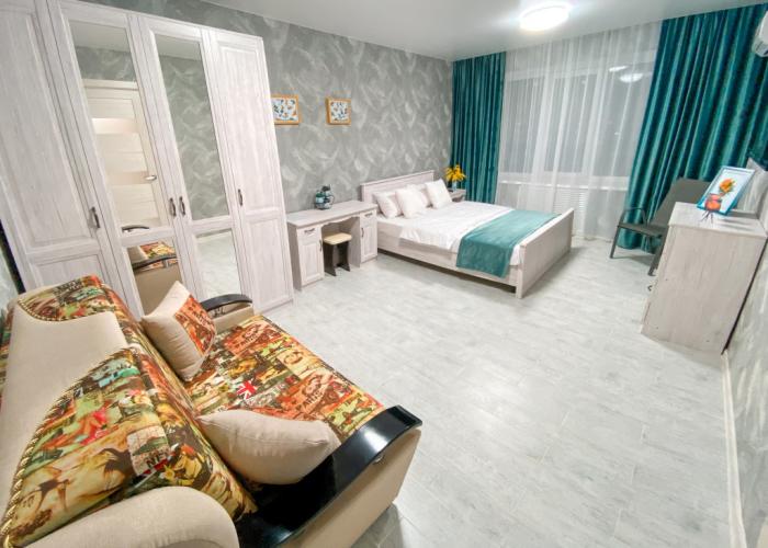 Na Berezke Kochubeya 6 Etazh Flat