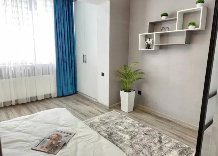 Lyuks Na Romashke Apartments
