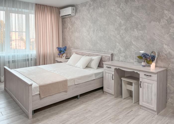Na Berezke Kochubeya 6 Etazh 2 Flat