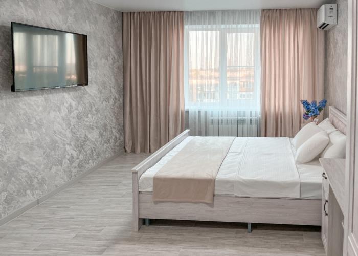 Na Berezke Kochubeya 6 Etazh 2 Flat